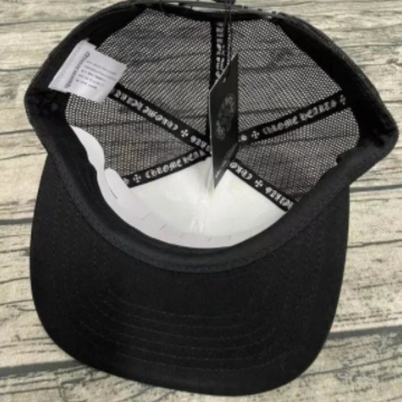 Chrome heart hat Black/white - Picture 4 of 4